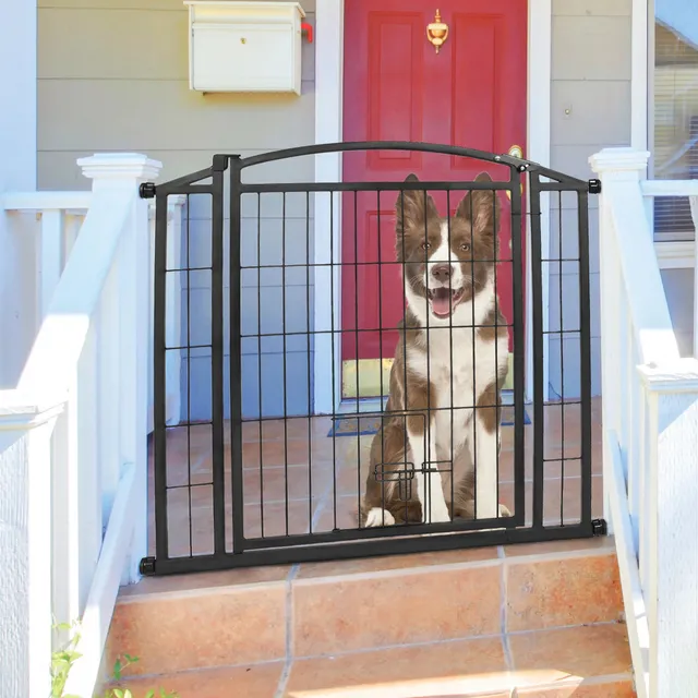 carlson-gates-outdoor-walk-thru-hundegitter-mit-kleintiert-r image 1