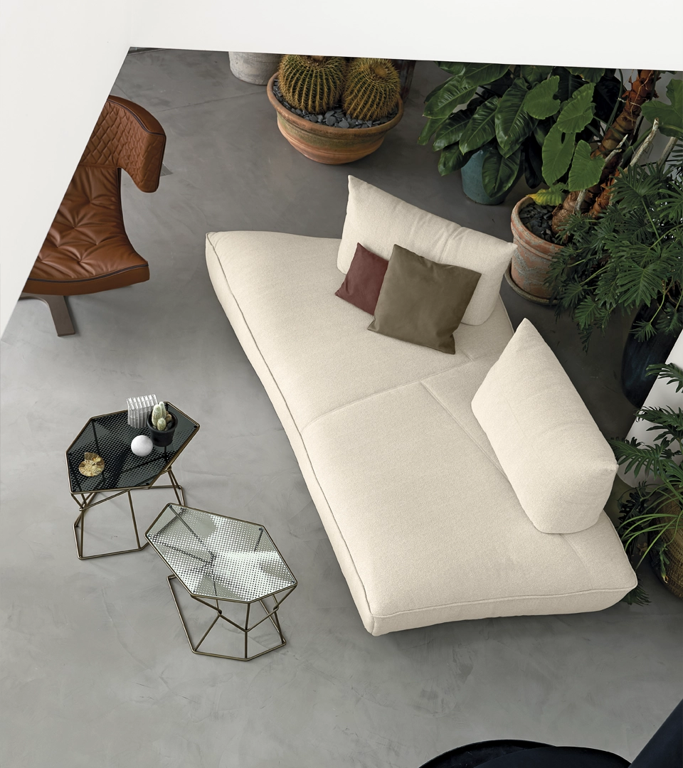 arketipo-divani-night-fever-sofa-modular-mit-losen-kissen image 6