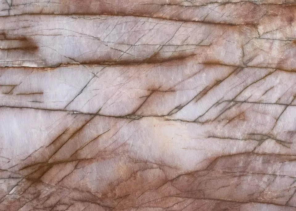 arketipo-complementi-marmo-flamingo-quartz-marmortisch image 1