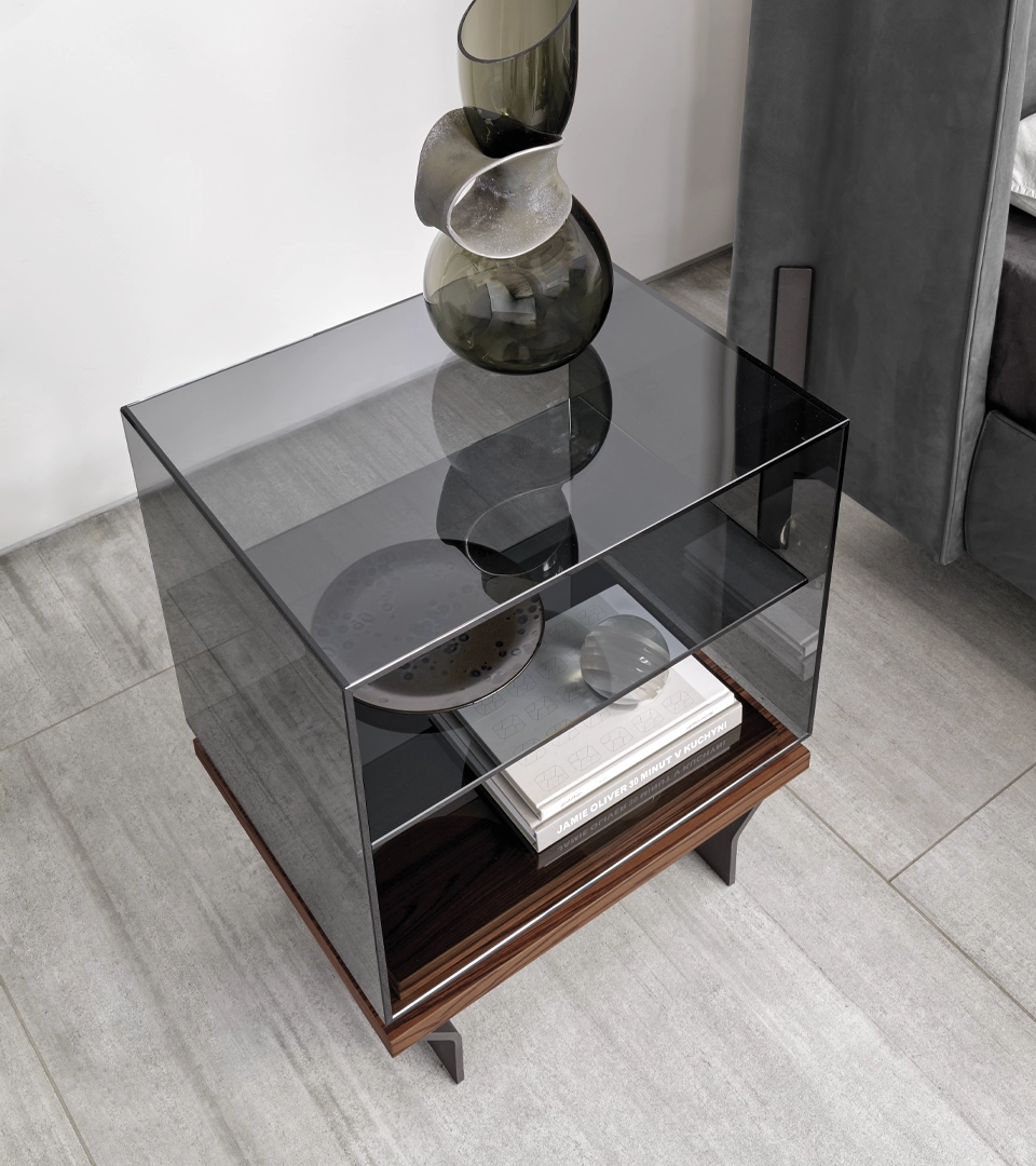 arketipo-complementi-soho-nachttisch-holz-glas-geometrisch image 3