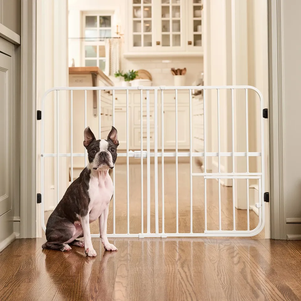 carlson-gates-tuffy-hundegitter-wei-66-96-cm-mit-klappe image 1